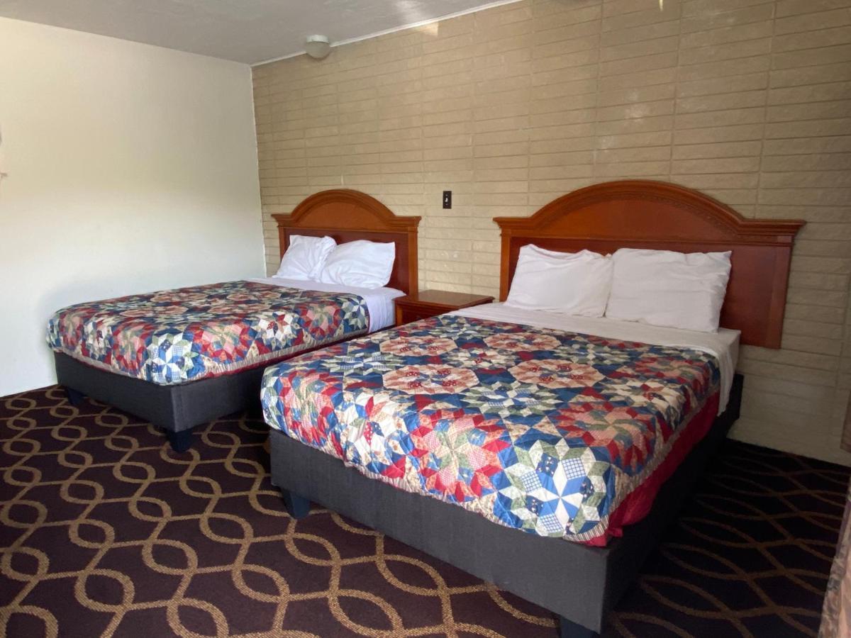 Sonrise Inn Breezewood Exterior photo